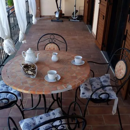 Porzione In Apartment Pescia Romana